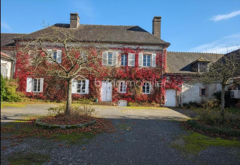 Maison - 211 m² - 9 pièces