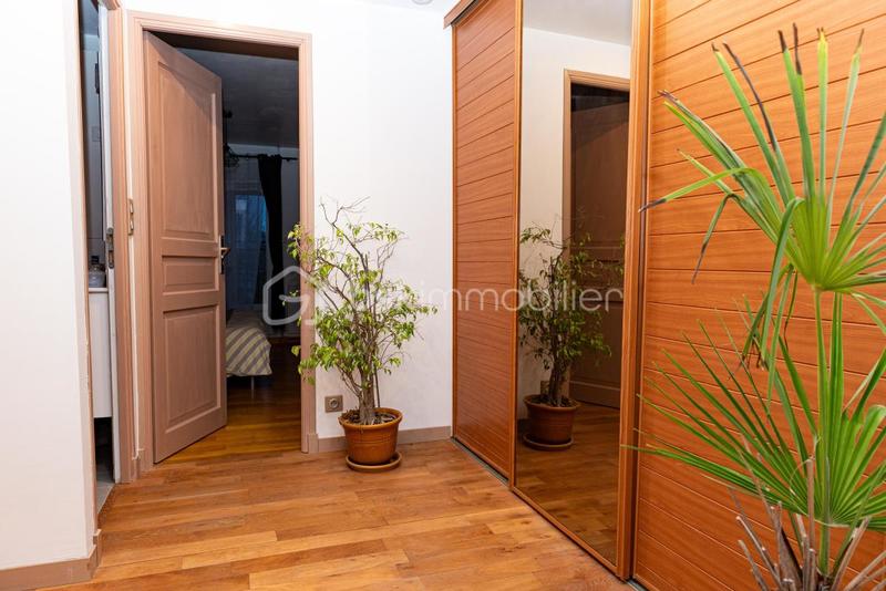 Maison - 127 m² - 5 pièces