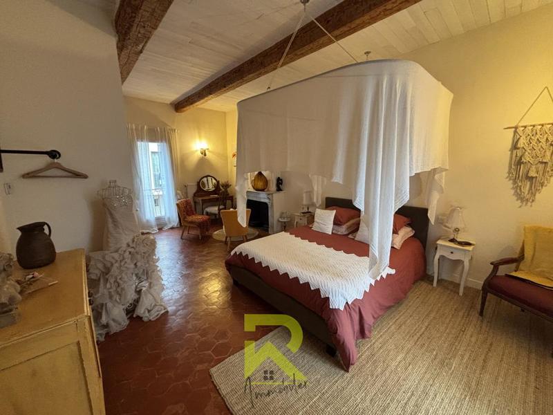 Maison de maîtres - 201 m² - 7 pièces