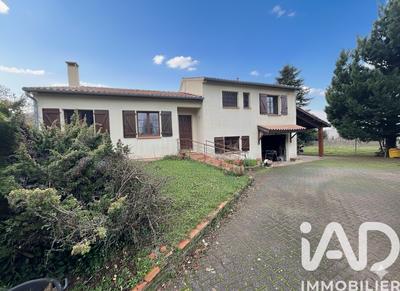 Maison - 96 m² - 4 pièces