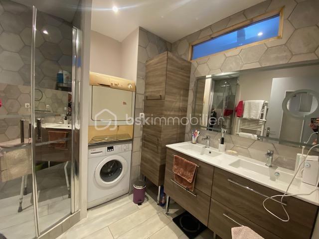 Appartement - 84 m² - 4 pièces