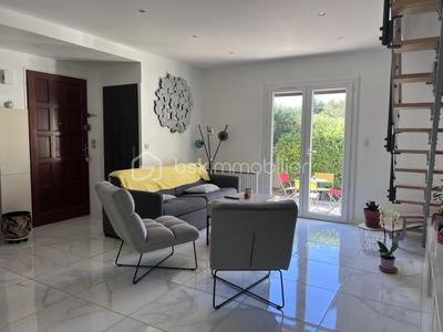Maison - 88 m² - 4 pièces