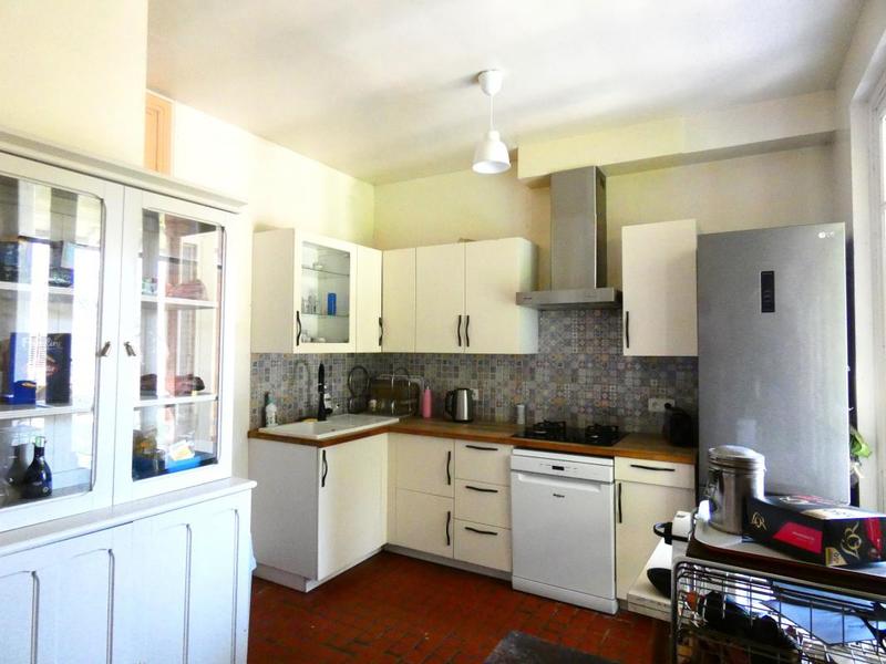 Maison - 200 m² - 7 pièces