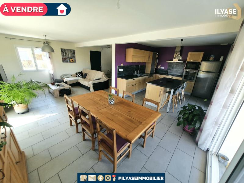 Maison - 143 m² - 8 pièces