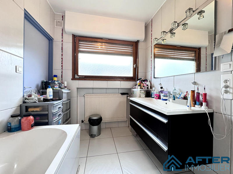 Maison - 175 m² - 6 pièces