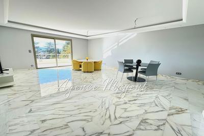 Appartement - 92 m² - 3 pièces