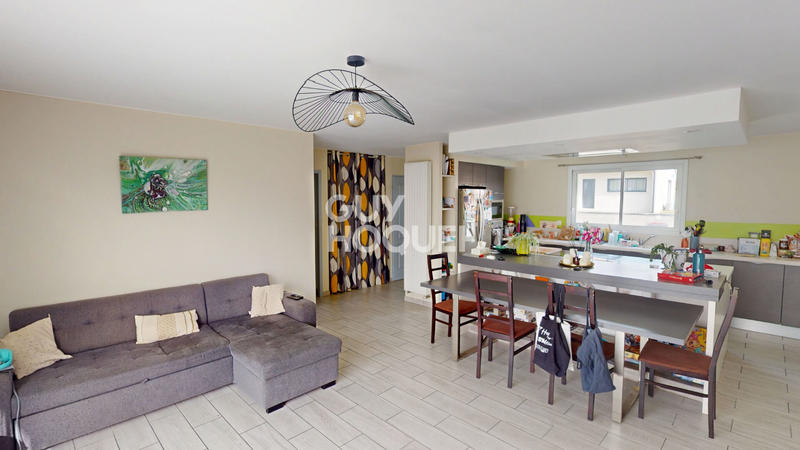 Maison - 95 m² - 5 pièces