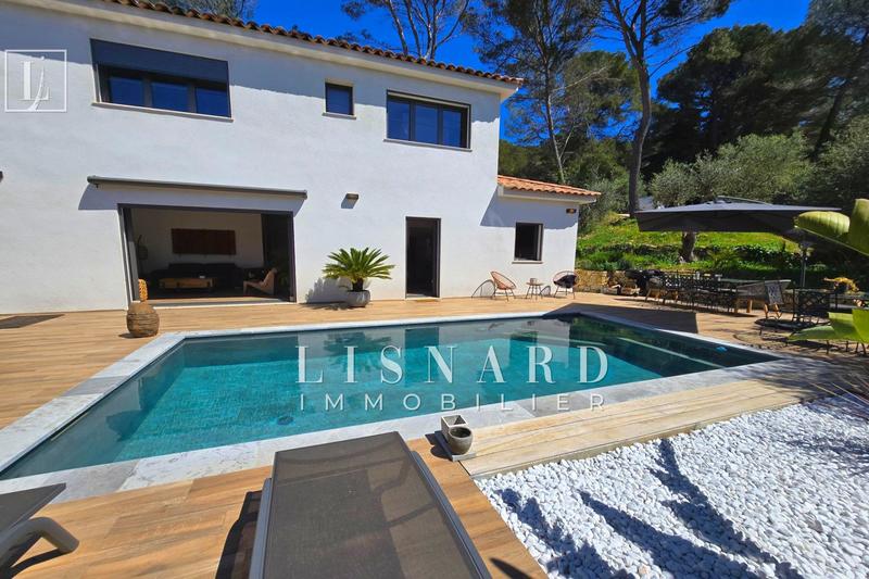 Maison - 145 m² - 4 pièces