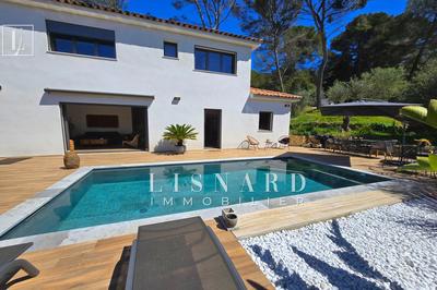 Maison - 145 m² - 4 pièces