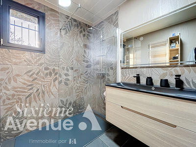 Maison - 150 m² - 5 pièces