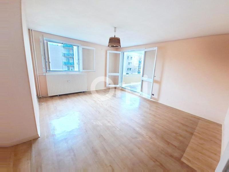 Appartement - 102 m² - 4 pièces