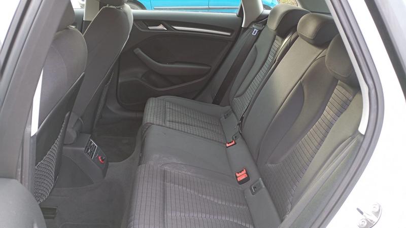 Audi A3 sportback III 1.4 Tfsi 204 e-tron s-Tronic 6 Ambition - Automatique