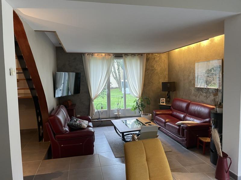 Maison - 168 m² - 7 pièces