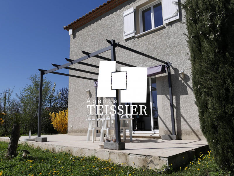 Villa - 114 m² - 4 pièces