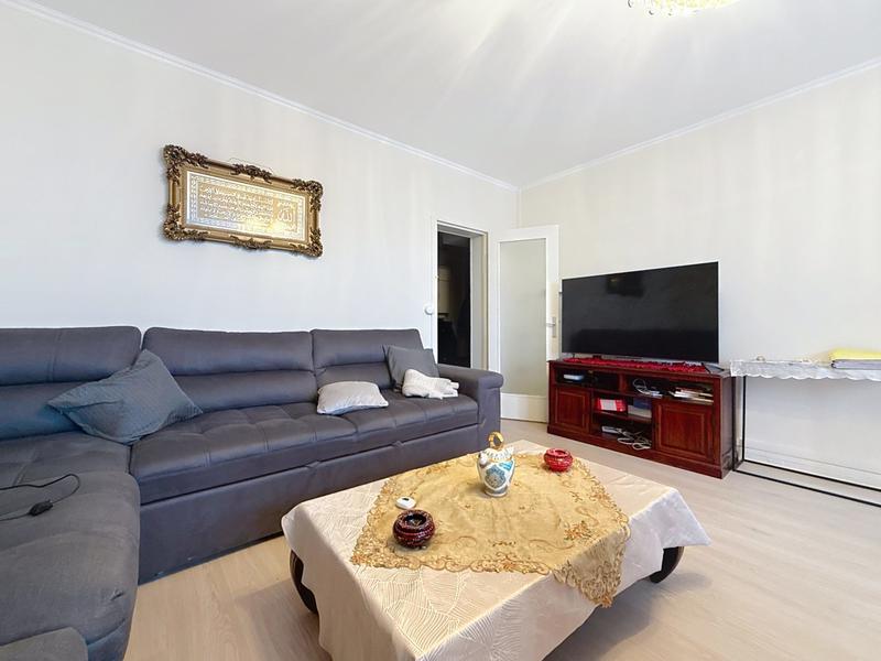 Appartement - 83 m² - 4 pièces