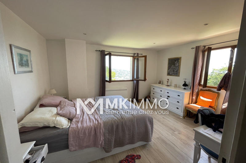 Maison - 136 m² - 4 pièces