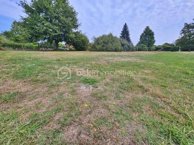 Terrain constructible - 1 428 m²