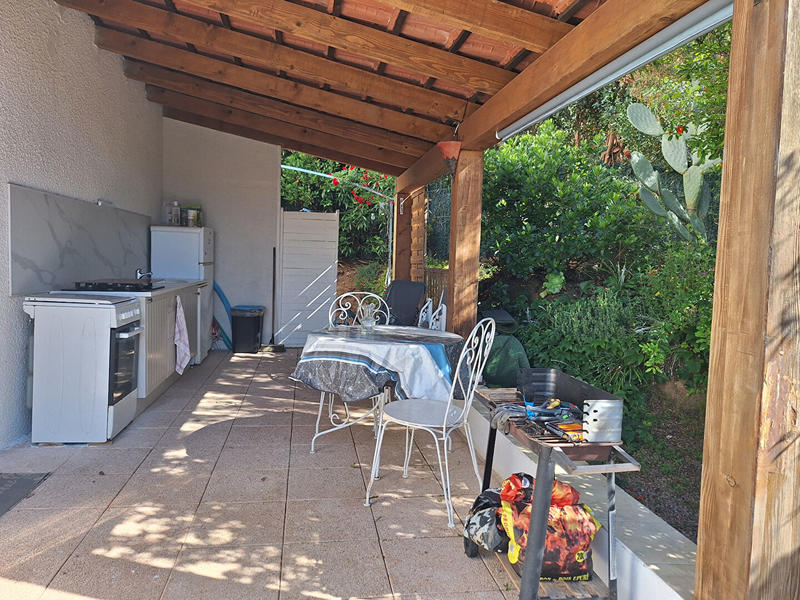 Maison - 210 m² - 7 pièces