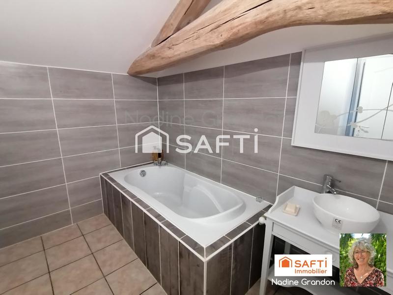 Maison - 282 m² - 8 pièces