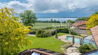 Maison - 380 m² - 8 pièces