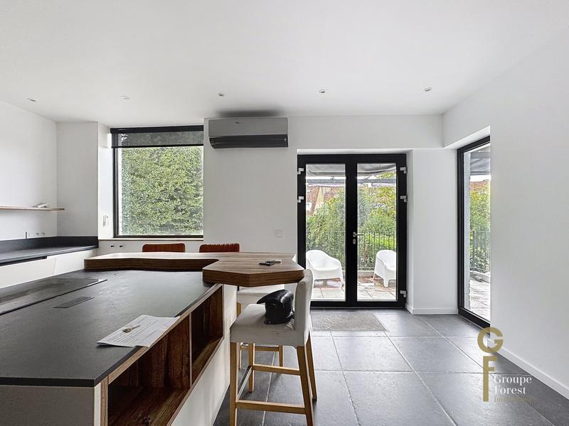 Maison - 180 m² - 5 pièces