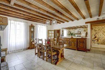 Maison - 276 m² - 6 pièces