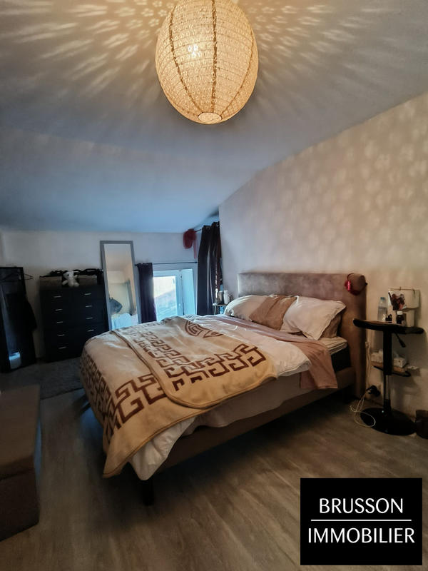 Maison - 138 m² - 5 pièces