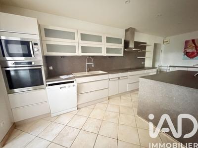 Maison - 430 m² - 12 pièces