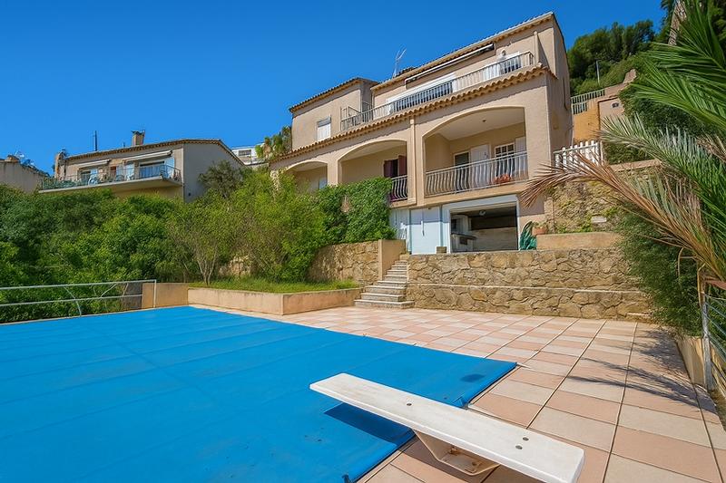 Villa - 150 m² - 6 pièces