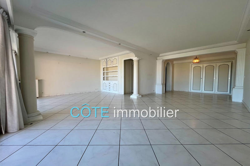 Appartement - 100 m² - 3 pièces