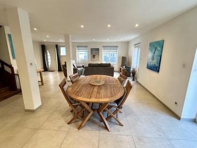 Maison traditionnelle - 110 m² - 5 pièces