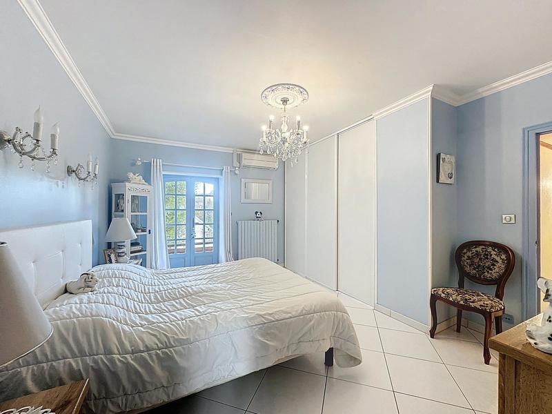 Maison - 172 m² - 6 pièces