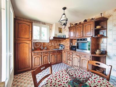 Maison - 85 m² - 4 pièces