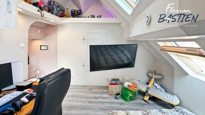 Maison - 327 m² - 15 pièces