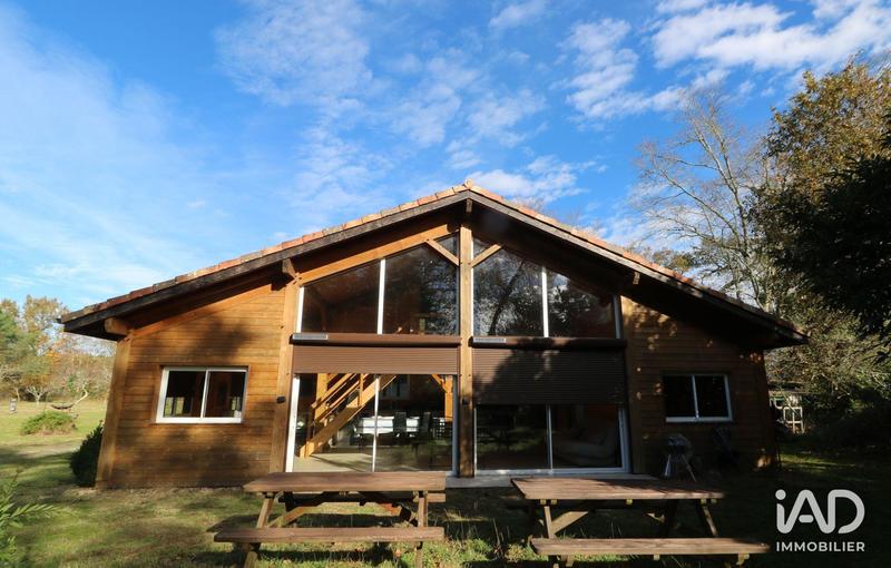 Maison - 430 m² - 15 pièces