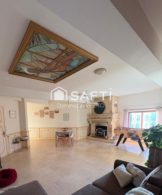 Appartement - 151 m² - 5 pièces