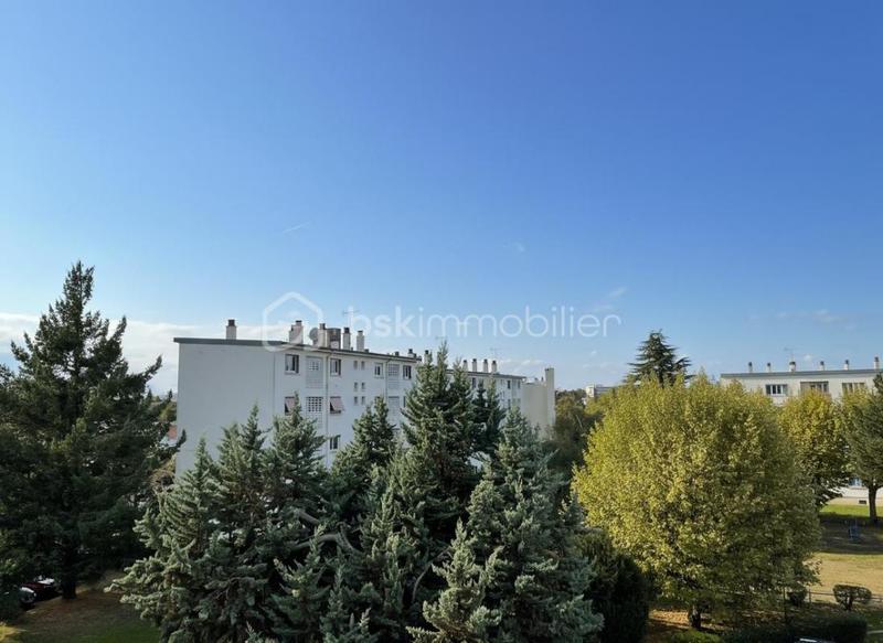 Appartement - 63 m² - 4 pièces