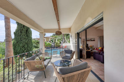 Villa - 240 m² - 7 pièces