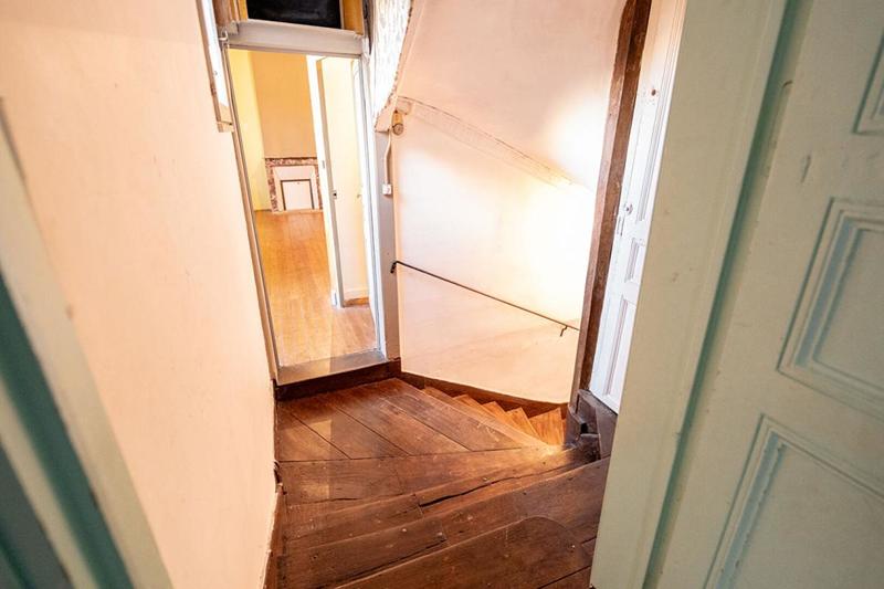 Maison - 229 m² - 8 pièces