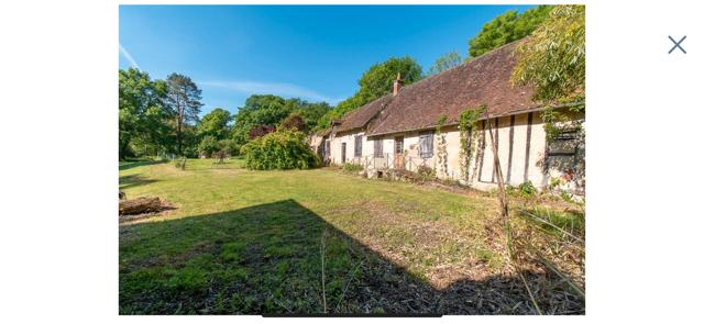 Maison - 220 m² - 7 pièces