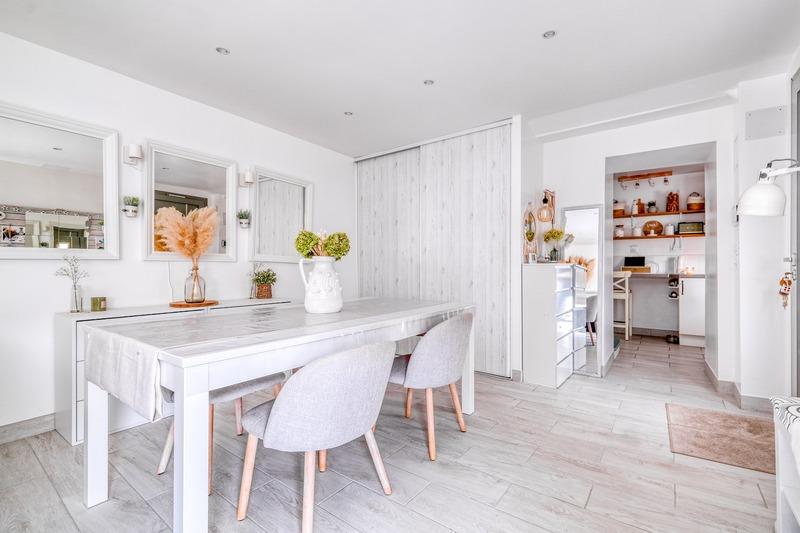 Maison - 142 m² - 6 pièces