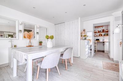 Maison - 142 m² - 6 pièces