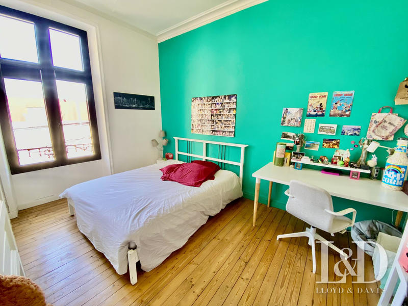 Maison ancienne - 198 m² - 8 pièces