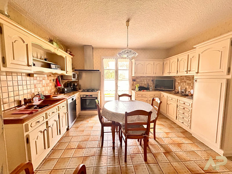 Maison - 121 m² - 4 pièces