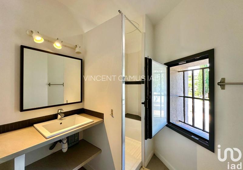 Local commercial - 121 m² - 3 pièces