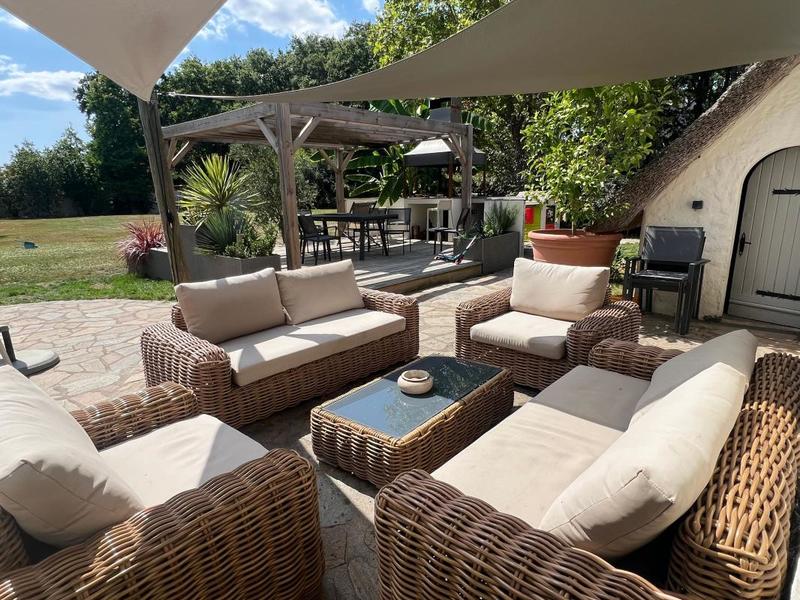 Chaumière - 312 m² - 9 pièces