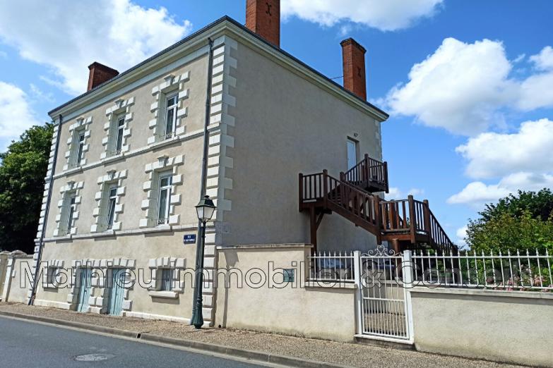 Maison chambre d'hôtes - 203 m² - 12 pièces