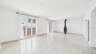Maison - 207 m² - 7 pièces