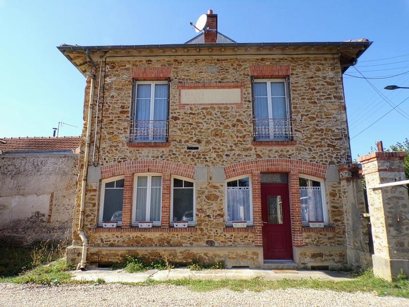 Maison - 85 m² - 5 pièces