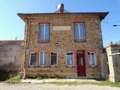 Maison - 85 m² - 5 pièces